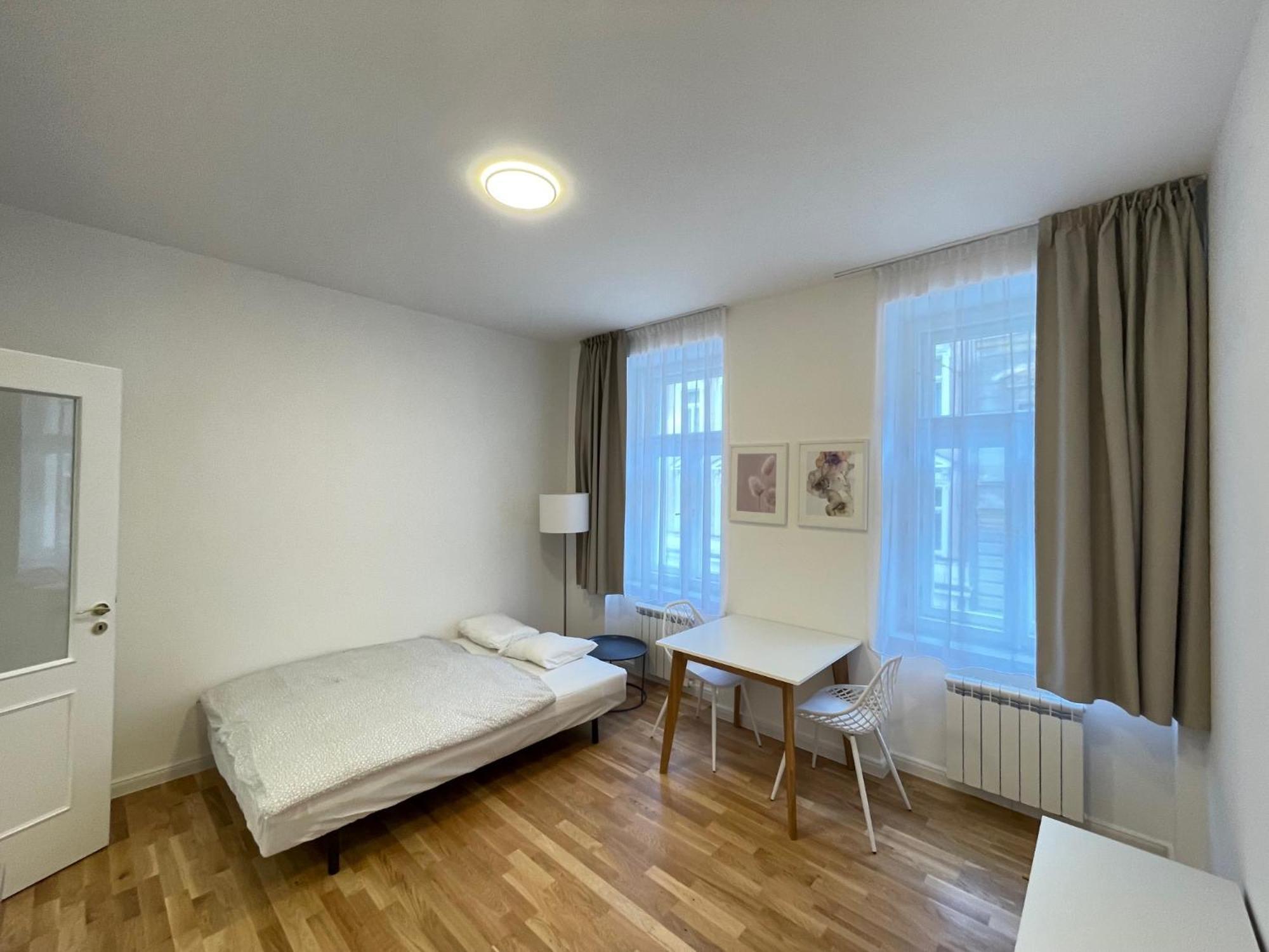 Varsavska 202 Apartment