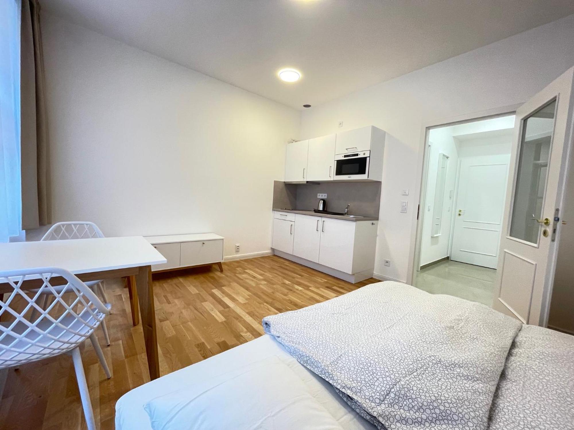 Apartment Varsavska 202